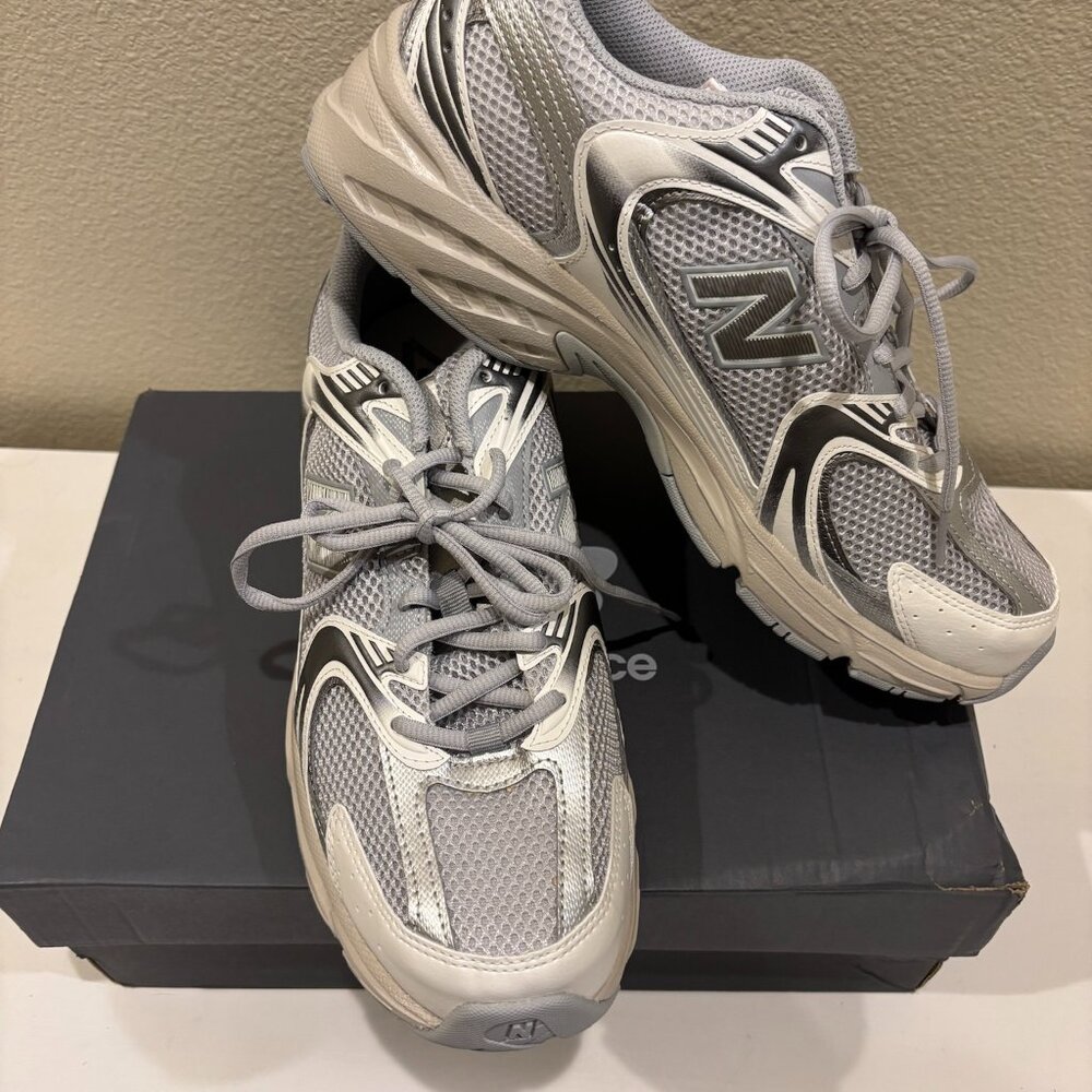 New Balance 530 Men's Silver White Athletic Sneakers, Size 11